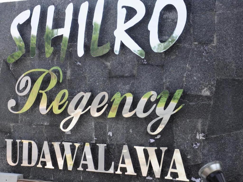 Sihilro Regency Hotel Udawalawe Eksteriør billede